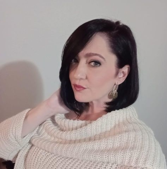 Meet your Posher, Jessica - Picture 1 of 1